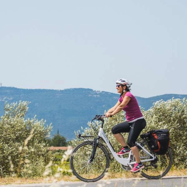 Parcours vélo Luberon n°25 - Lourmarin - Cucuron- Cadenet