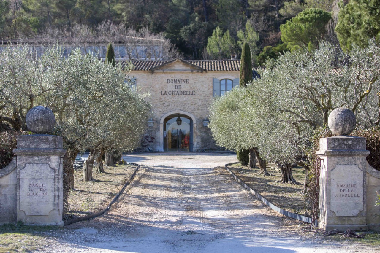 Domaine de la Citadelle à Ménerbes Domaine de la Citadelle à Ménerbes au cœur du Luberon