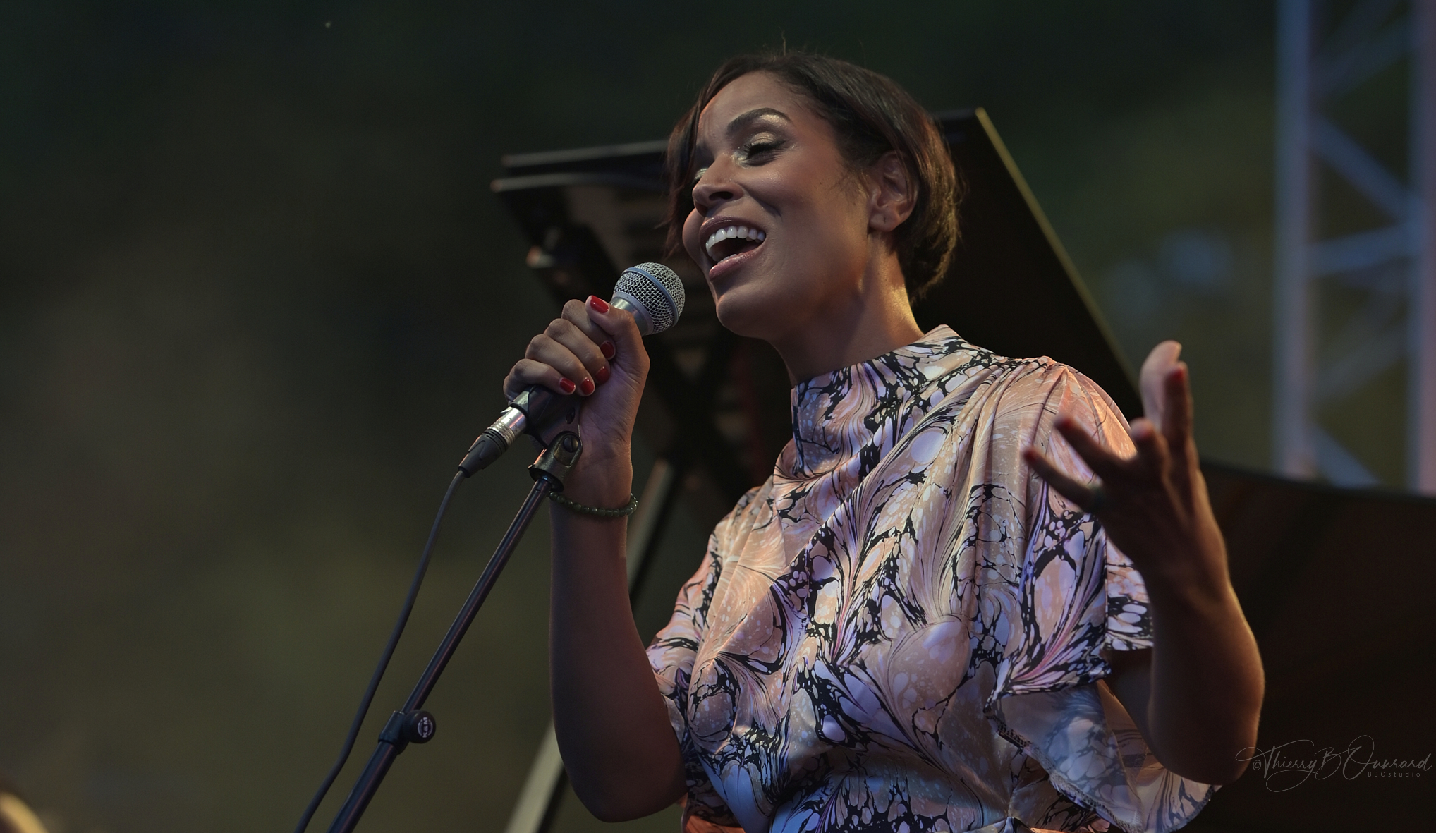 Affiche du Cavaillon Jazz Festival 2025 avec programmation musicale et ambiance jazz