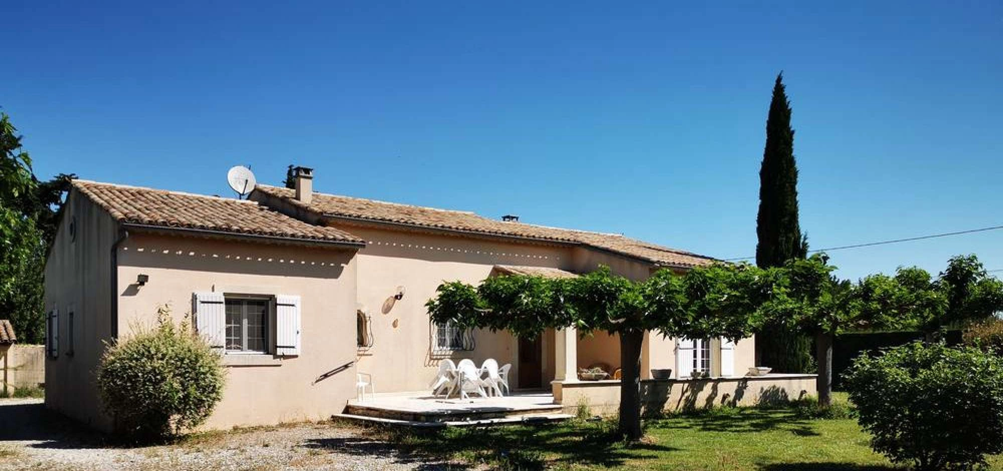 Maison spacieuse aux portes du Luberon***