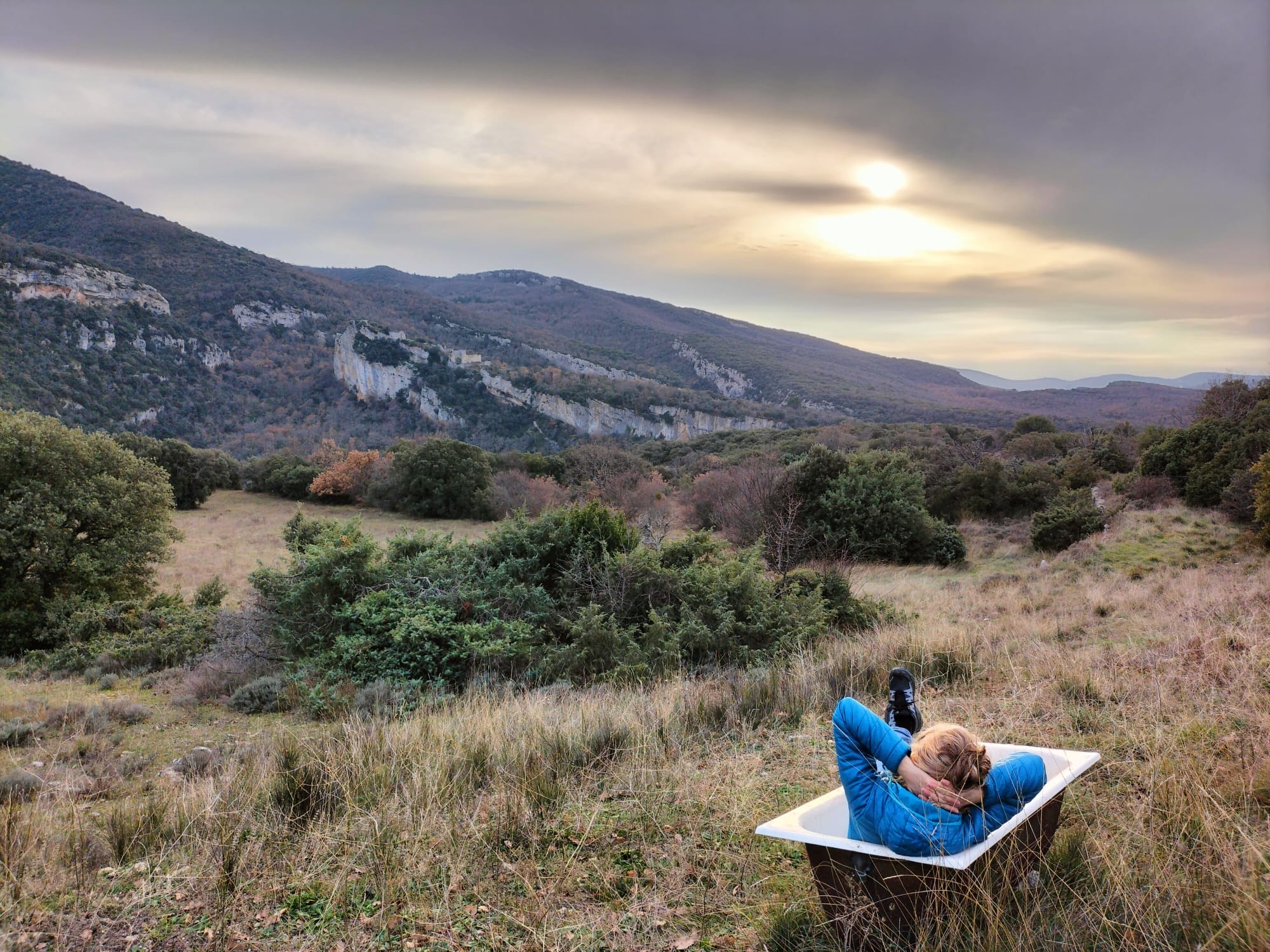 Balade nature dans le Luberon, moment de détente face aux paysages du Parc naturel régional