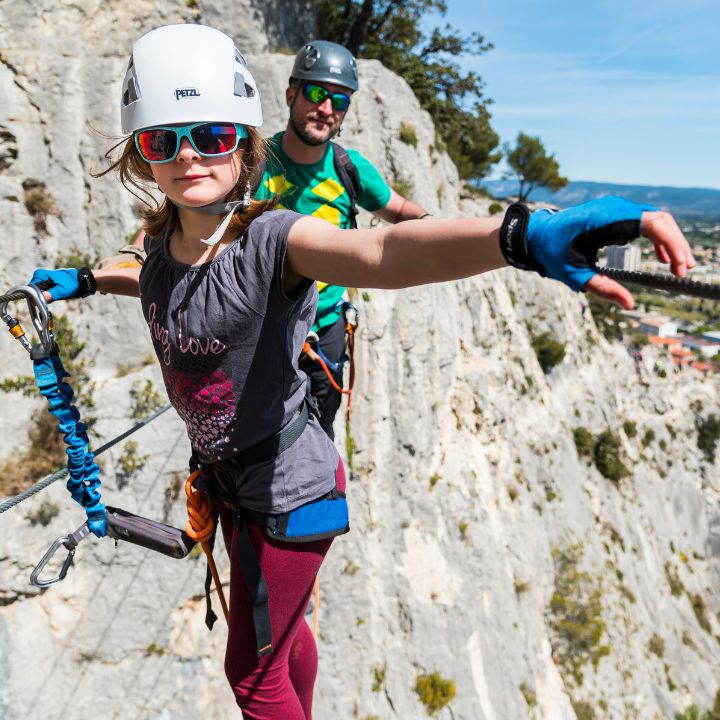 Activités de printemps dans le Luberon avec les enfants