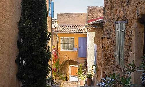 Vaugines-ruelle.jpg