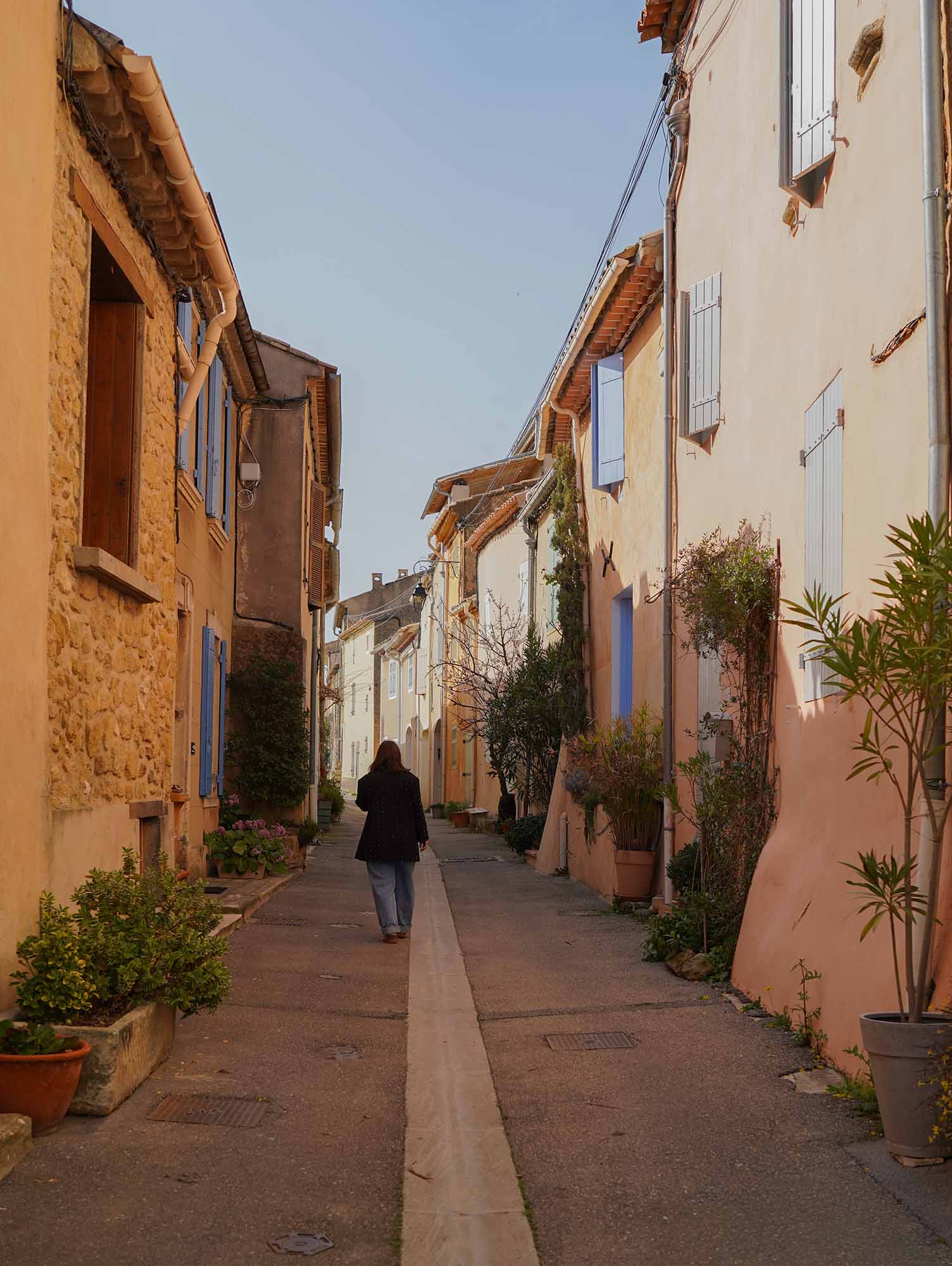 Ruelles et passages voûtés à Vaugines