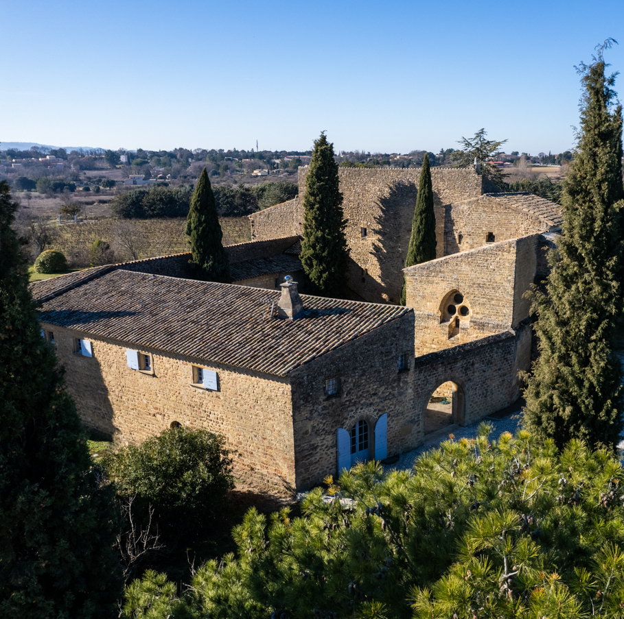Prieuré Saint-Pierre de Méjean à Puyvert