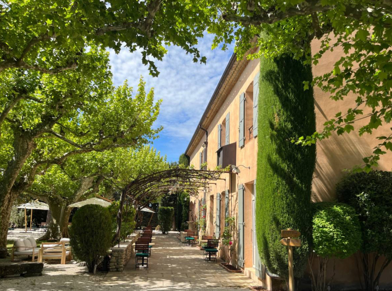Domaine des Grès Luberon à Lagnes Domaine des Grès Luberon, hôtel de charme à Lagnes