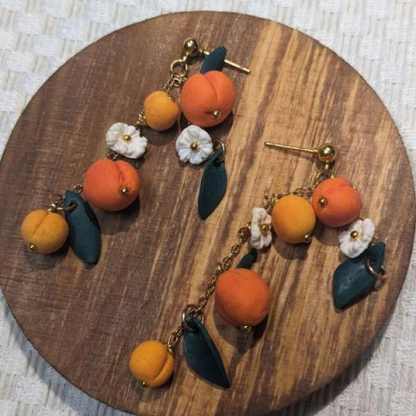 Fabriquer sa paire de boucles d'oreilles en fruits d'été