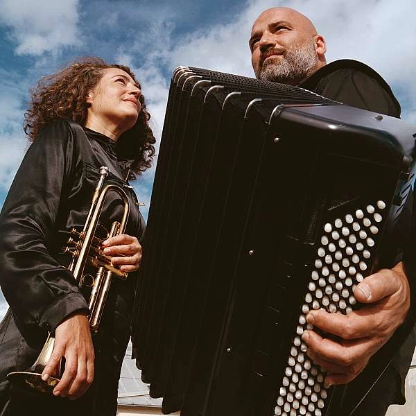 Airelle Besson et Lionel Suarez en concert à Cavaillon