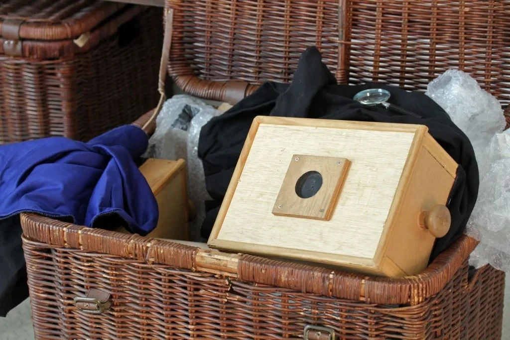 Camera obscura utilisée lors de l’atelier consacré aux origines de la photographie à Cavaillon