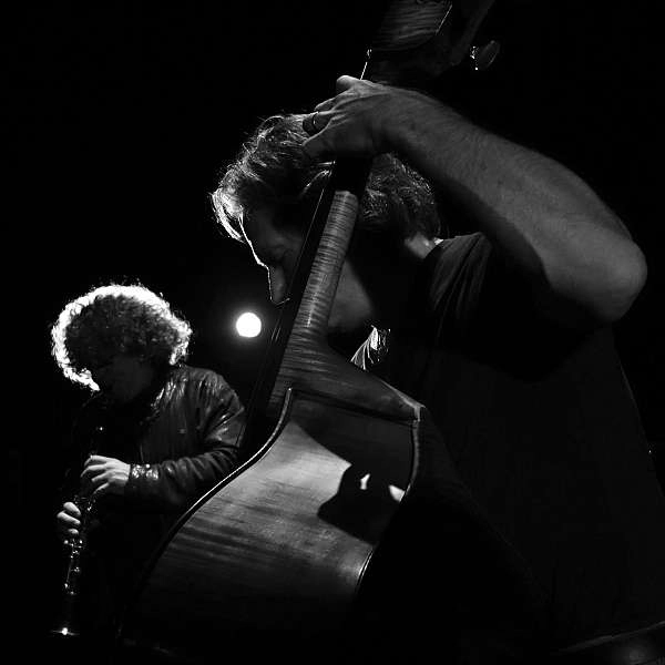 Le Funambule à Oppède : concert de jazz avec Sylvain Kassap et Benjamin Duboc