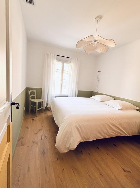 Chambre double avec parquet de Maison Poumo