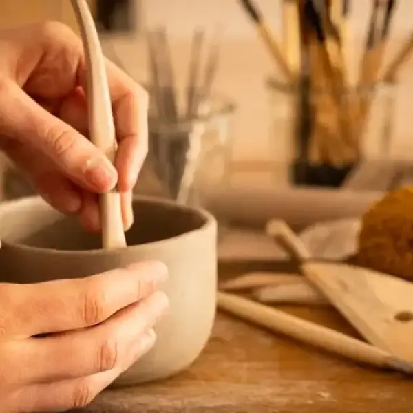 Cours de céramique à l'Atelier Chamotte à Cadenet