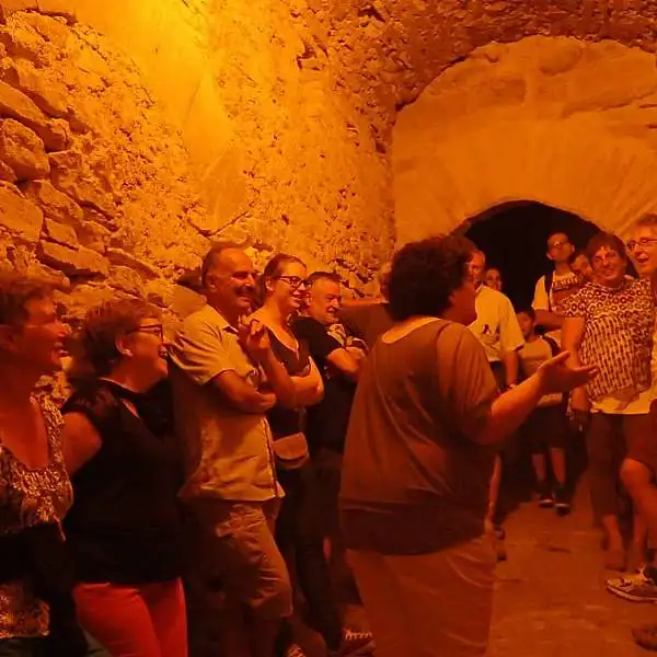 Découverte nocturne du village de Gordes