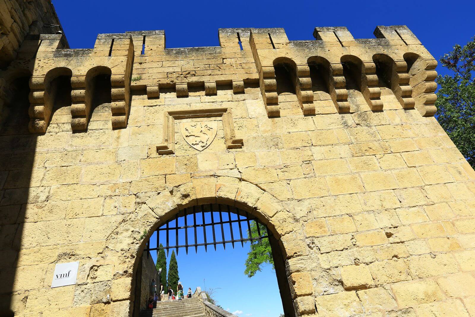 Fortifications et beffroi d'Ansouis
