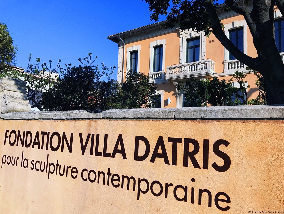 Fondation Villa Datris à L'Isle-sur-la-Sorgue Façade de la Fondation Villa Datris à L'Isle-sur-la-Sorgue, lieu dédié à la sculpture contemporaine