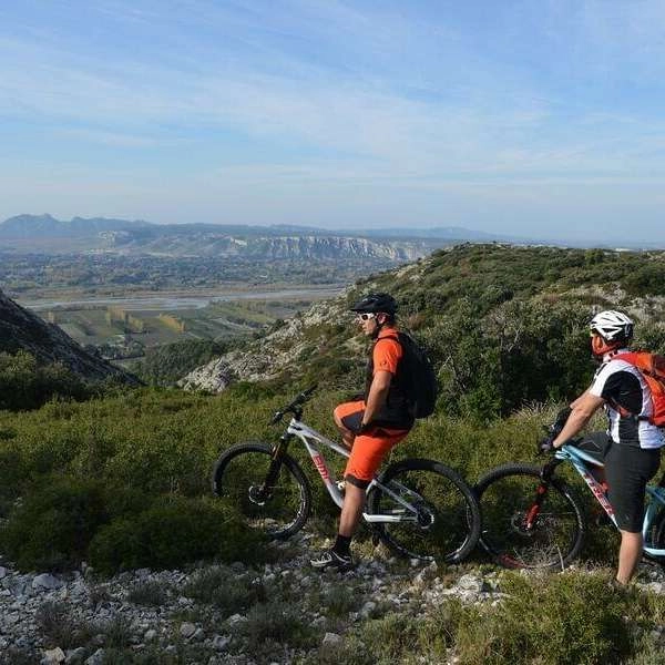 Grand Tour du Petit Luberon en VTT e-bike