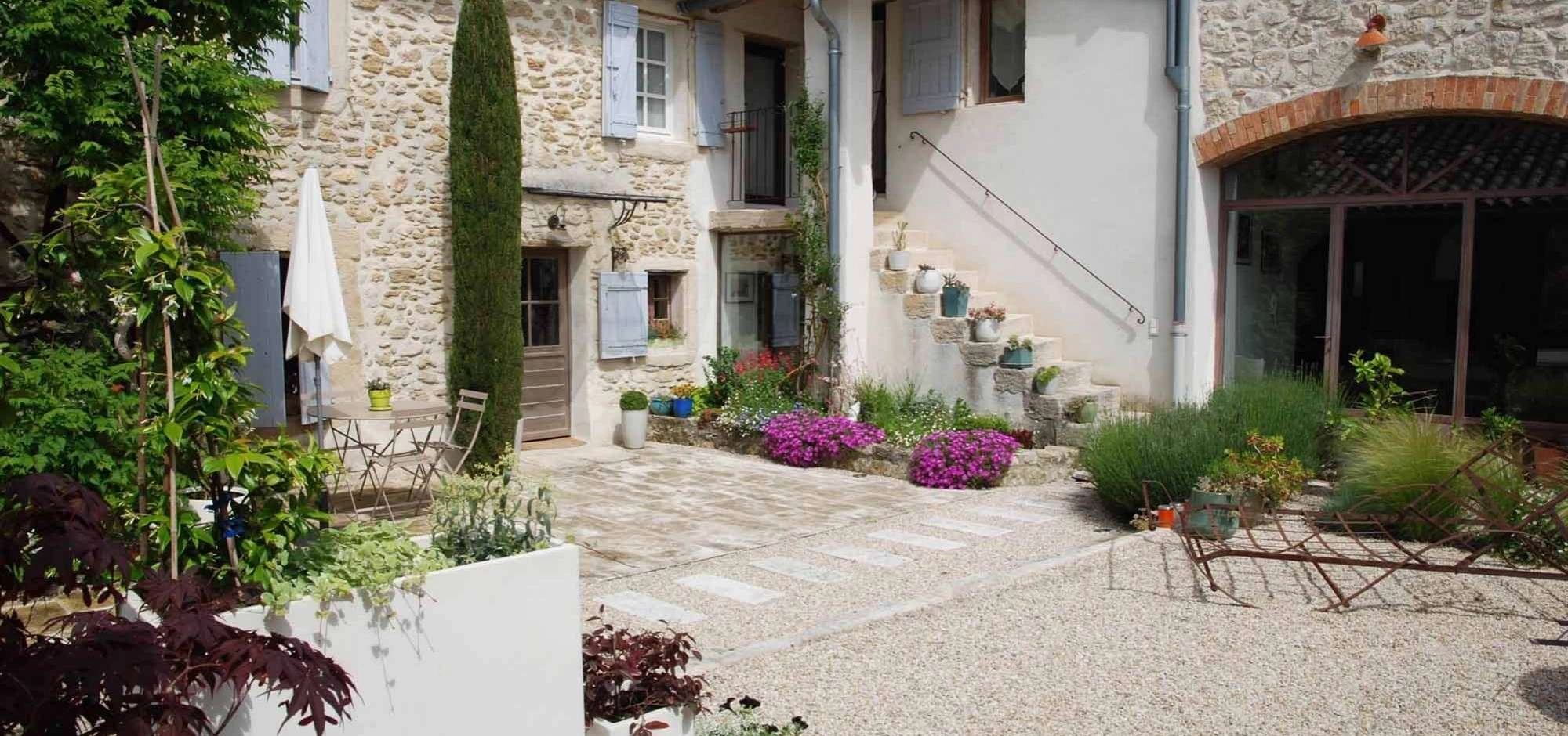 Comme à la maison au coeur du Luberon - Rendez-vous à la Maison Magnarelles