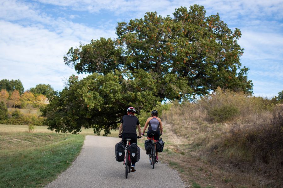Parcours vélo Cavaillon Gordes Fontaine-de-Vaucluse dans le Luberon