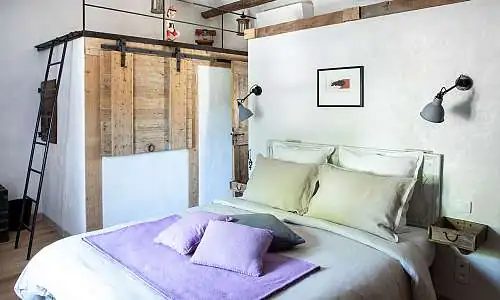 La Chiffonnière Chambre Bois et Ferrures