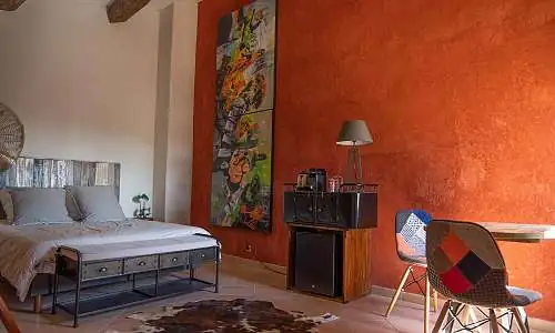 Une chambre en Luberon