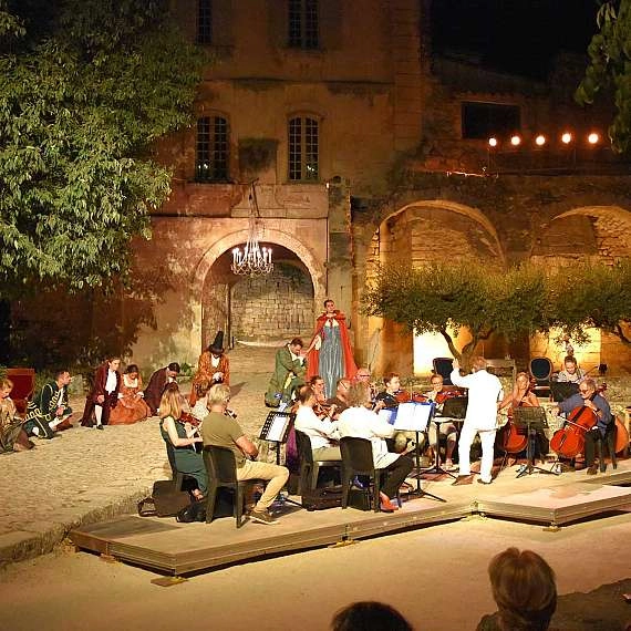 5 idées pour profiter des soirées d’été dans le Luberon