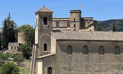 Lourmarin-temple-6.jpg